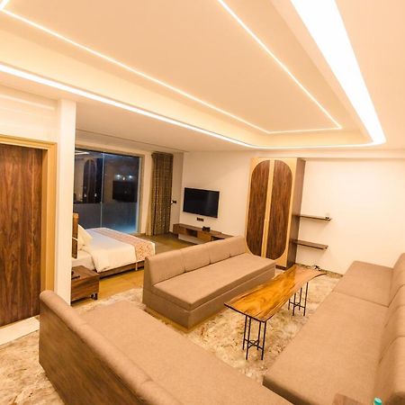 Hotel Mirana , Tinsukia Esterno foto