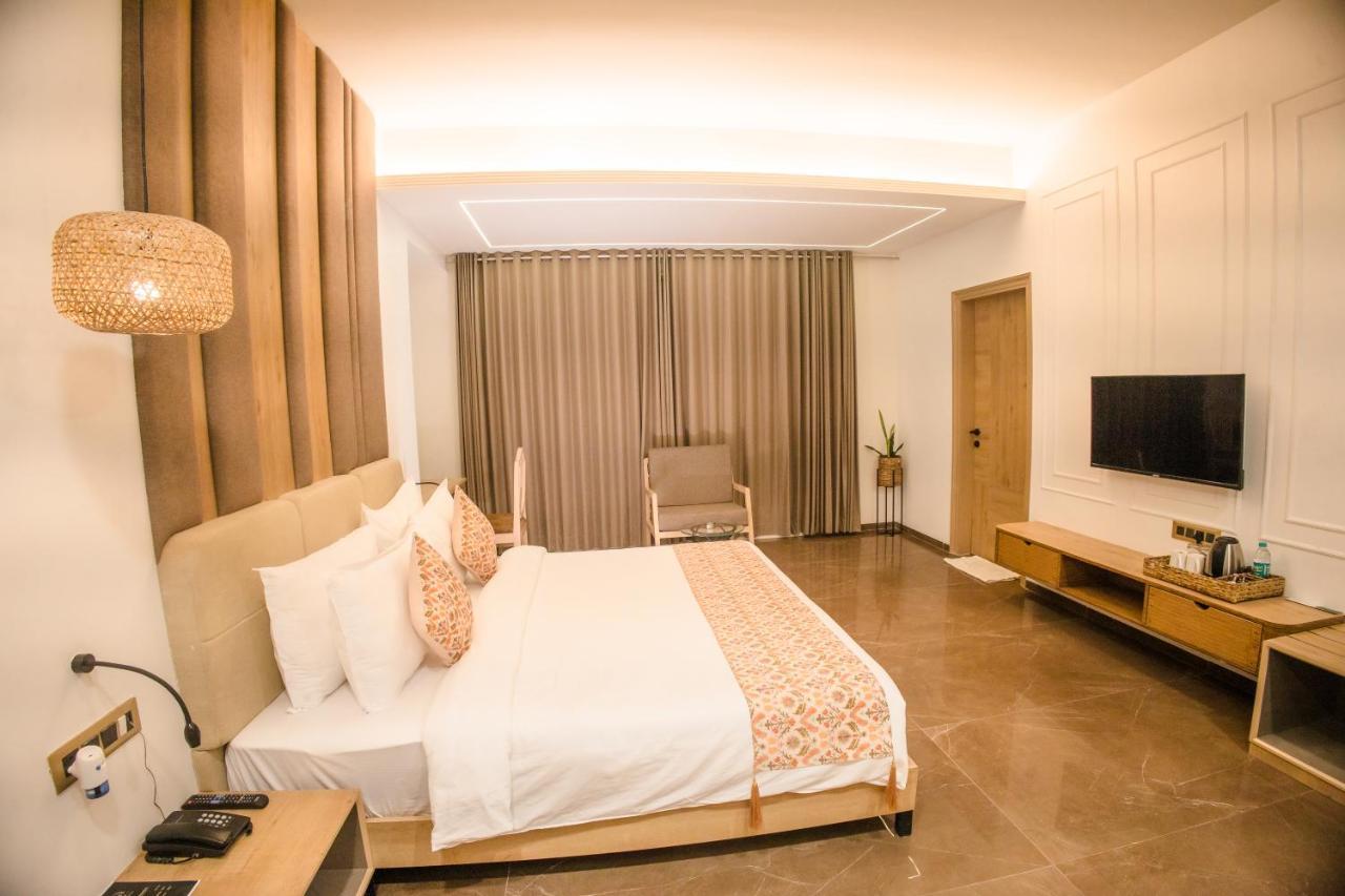 Hotel Mirana , Tinsukia Esterno foto